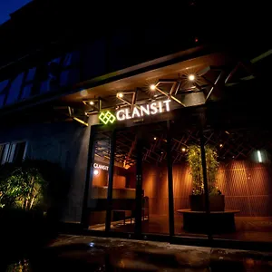 Kapsül Otel Glansit Kawaramachi, Kyoto